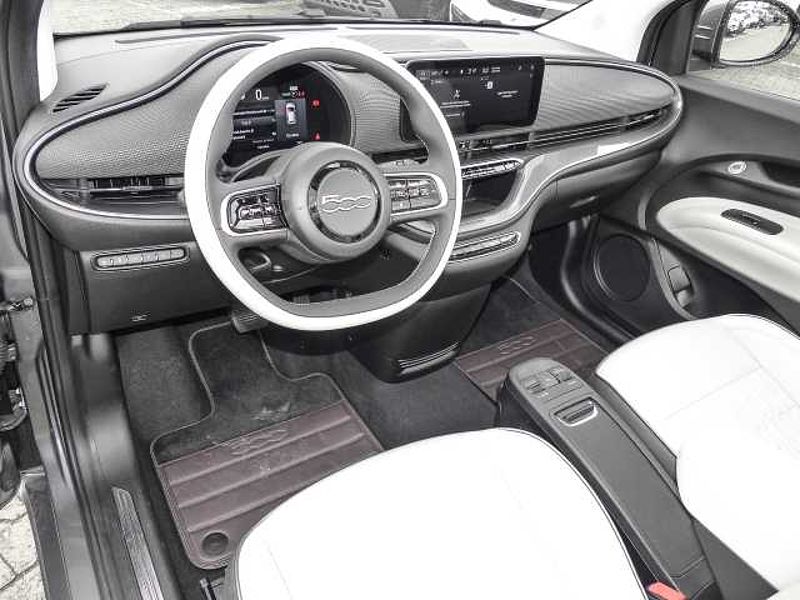 Fiat 500e Cabrio la Prima Navi Leder Kamera ACC Apple CarPlay Android Auto